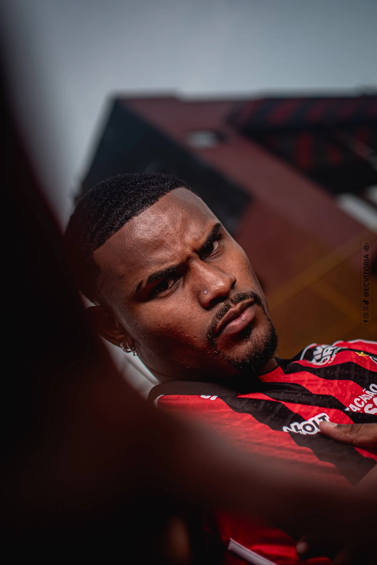 Nathan Mendes é o novo reforço do Vitória  por Victor Ferreira/EC Vitória