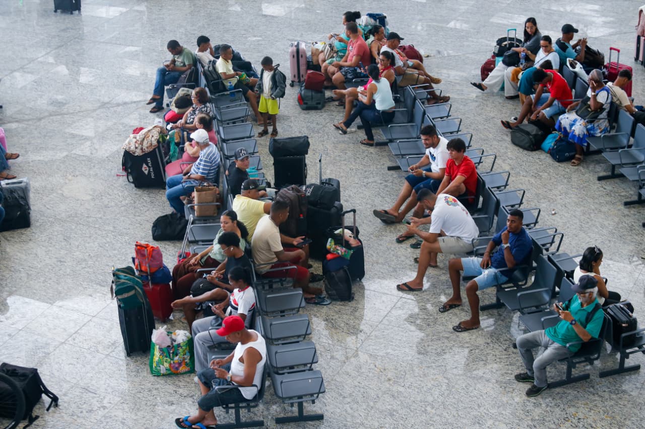 Novo terminal começa a operar e velha rodoviária fecha as portas no mesmo dia em Salvador por Arison Marinho