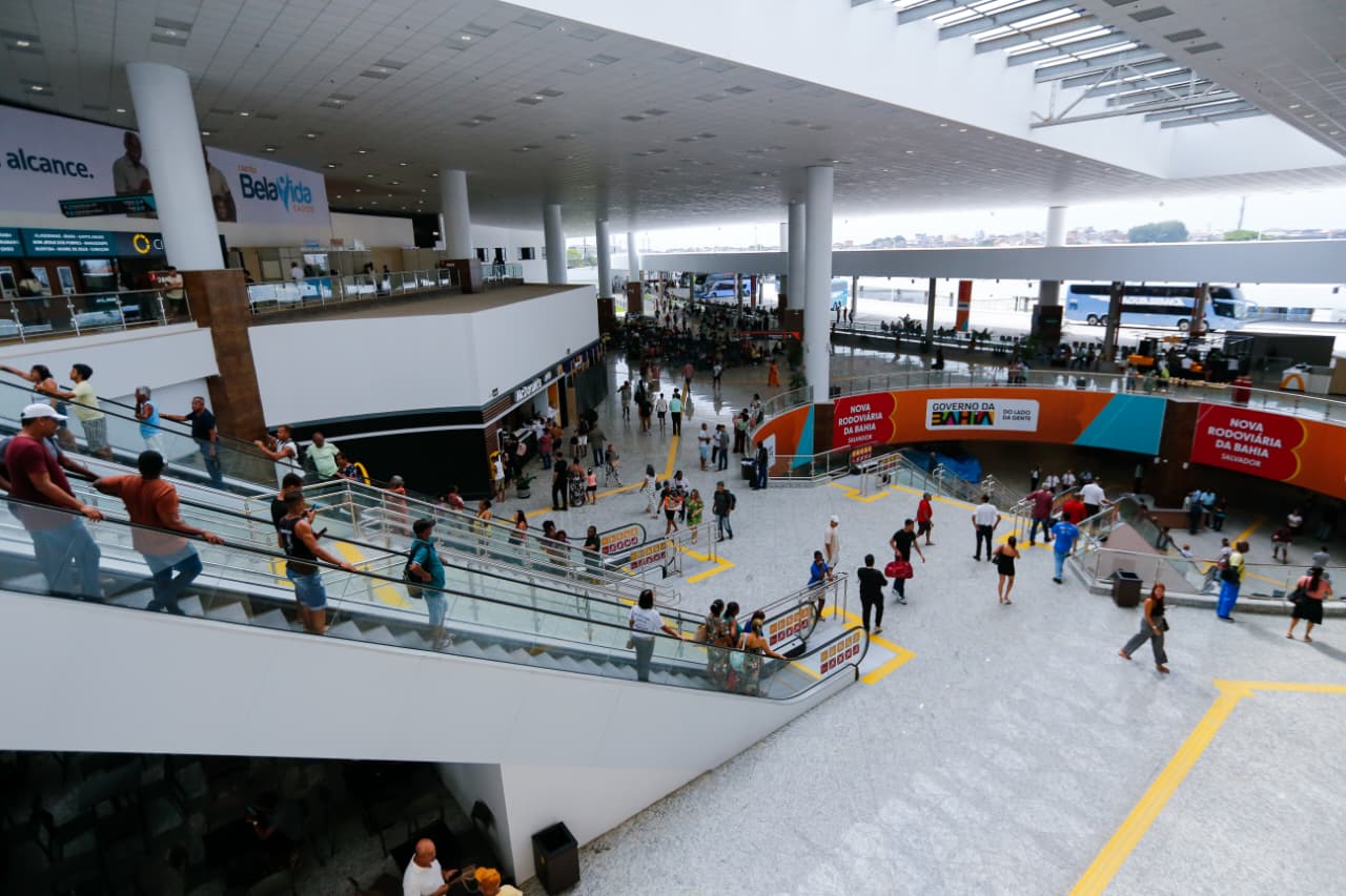 Novo terminal começa a operar e velha rodoviária fecha as portas no mesmo dia em Salvador por Arison Marinho