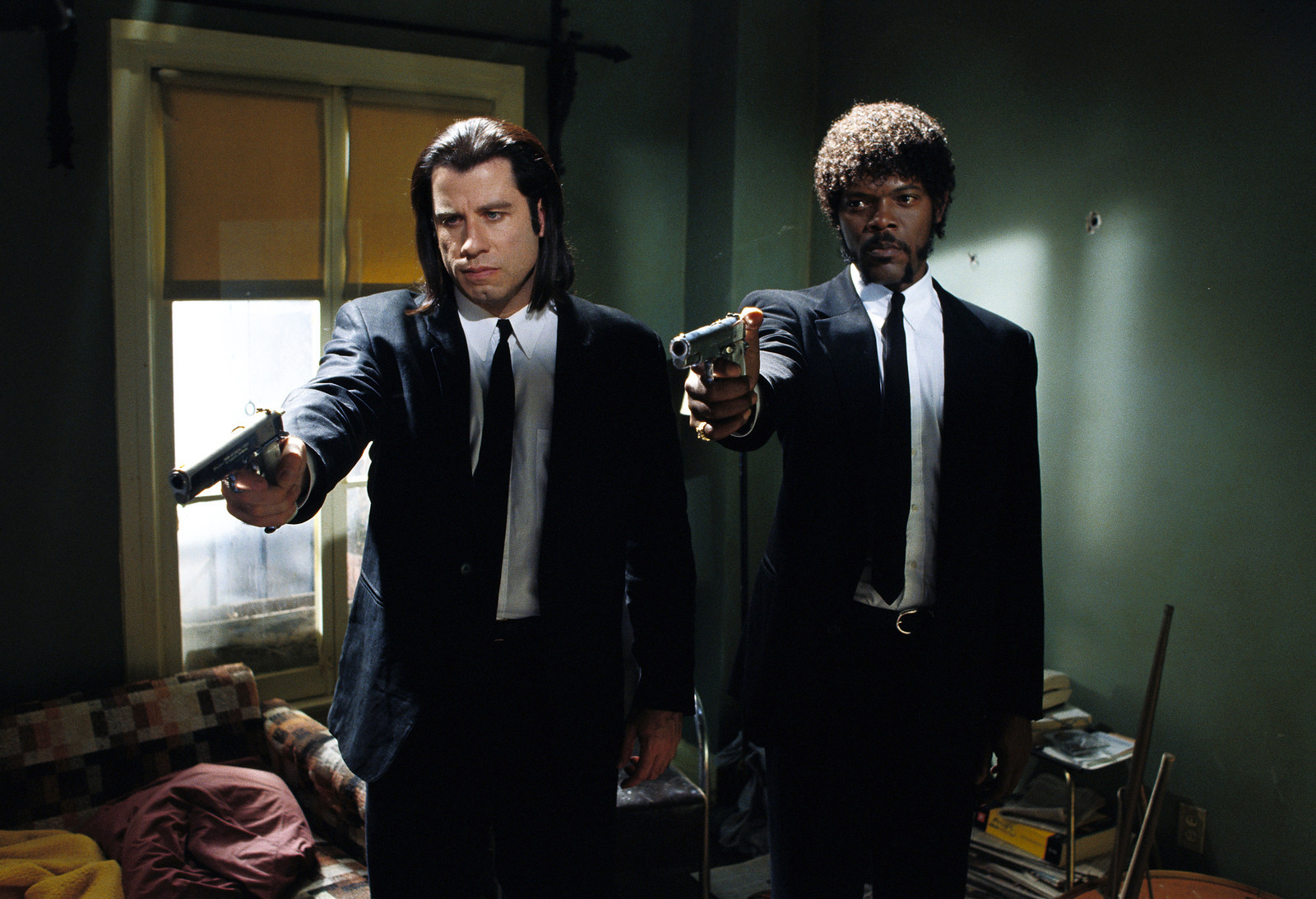 Pulp Fiction – Narrativa fragmentada e diálogos icônicos por Reprodução