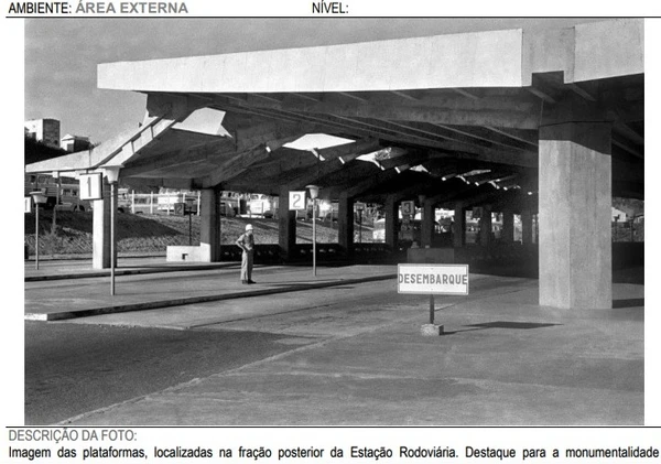 Rodoviária Armando Viana de Castro  por Crédito na foto