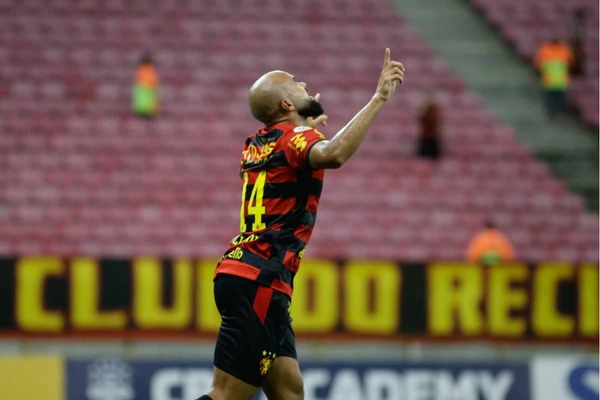 Zé Welison em ação pelo Sport  por Anderson Stevens/Sport 