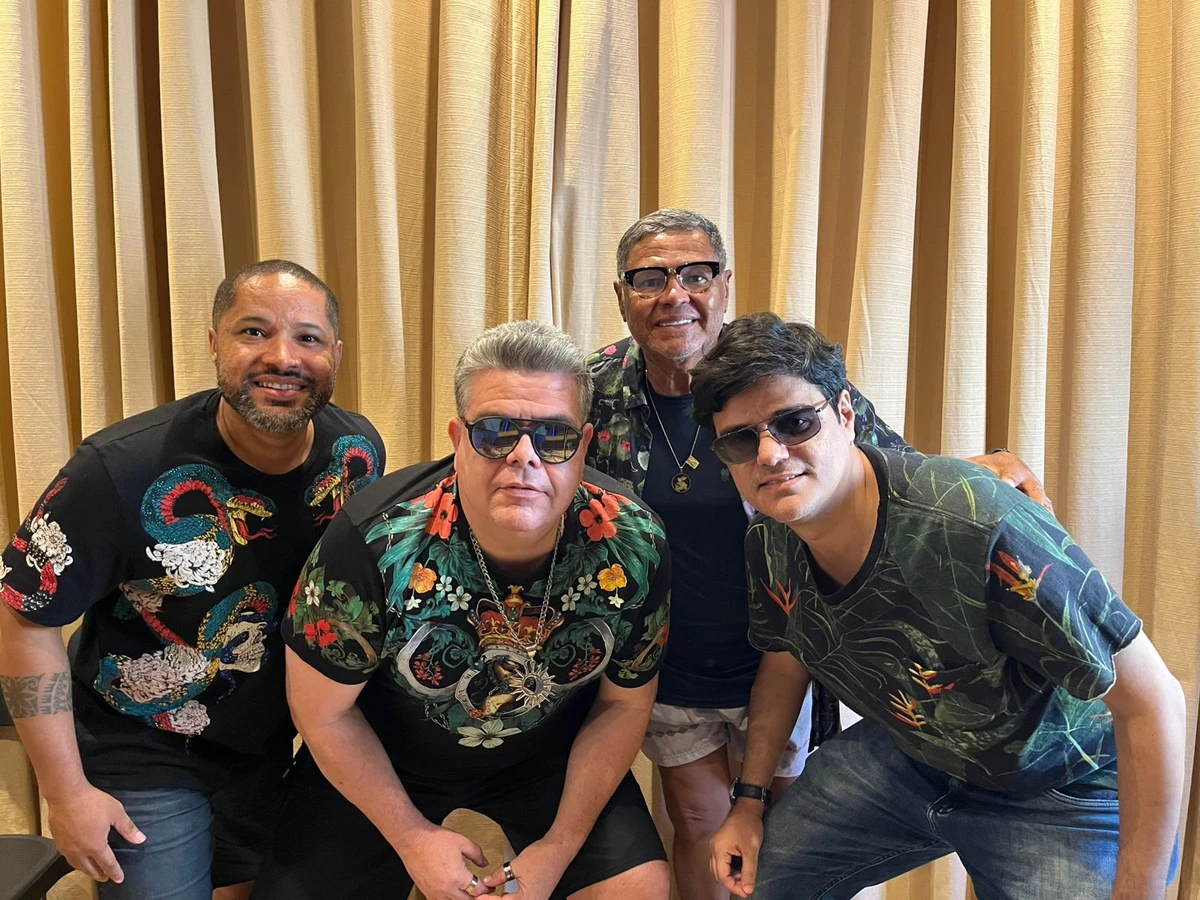 Abre Asas por Divulgação