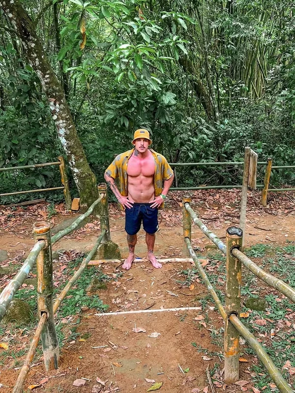 Amaury Lorenzo estaria vivendo um affair com Jean Rodriguez por Reprodução