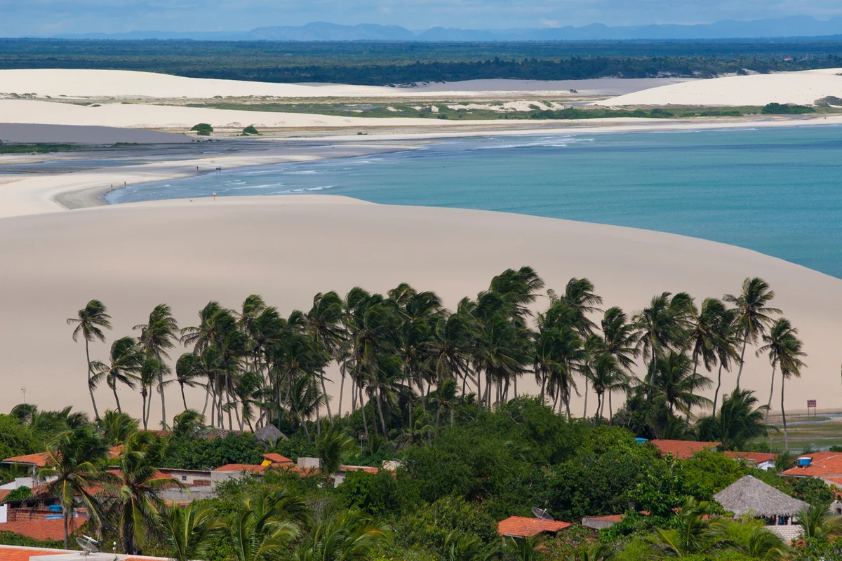 Jericoacoara (CE) – Atmosfera leve e contemplativa por Shutterstock