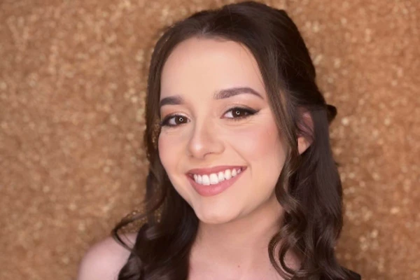 Júlia Picinini Pelinson por Reprodução