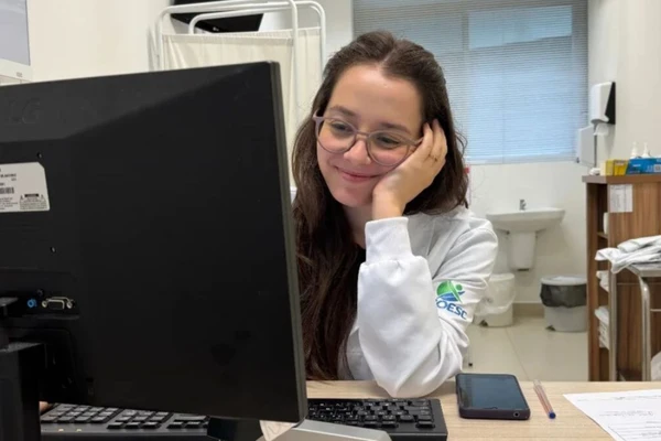 Júlia Picinini Pelinson