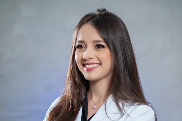 Júlia Picinini Pelinson por Reprodução