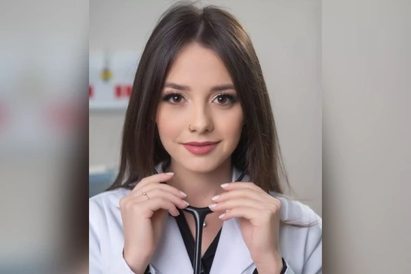 Júlia Picinini Pelinson por Reprodução