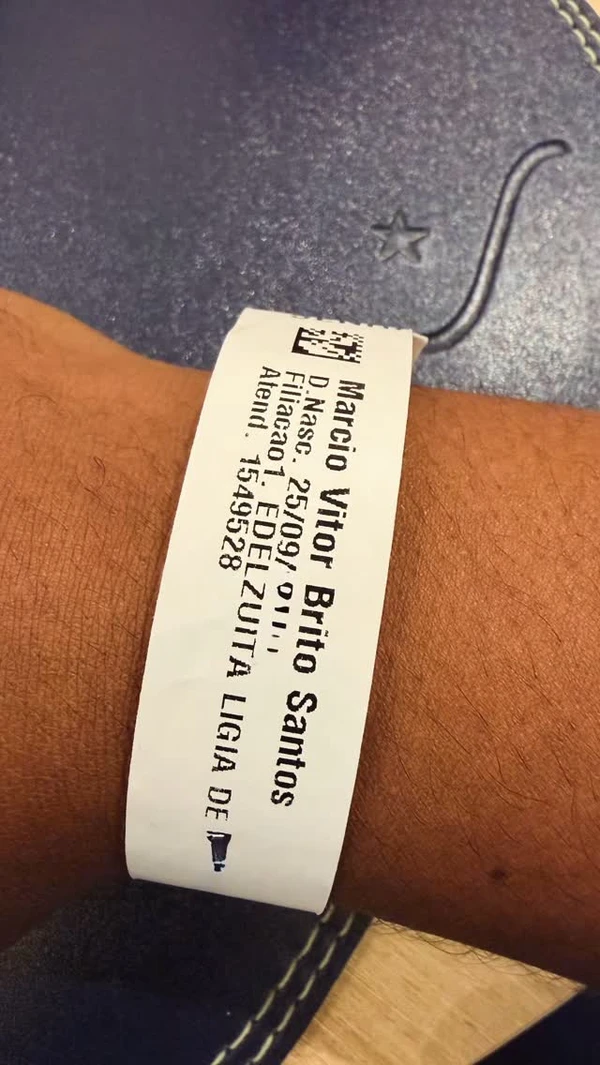 Márcio Victor volta ao hospital em Salvador para exames por Reprodução/Instagram