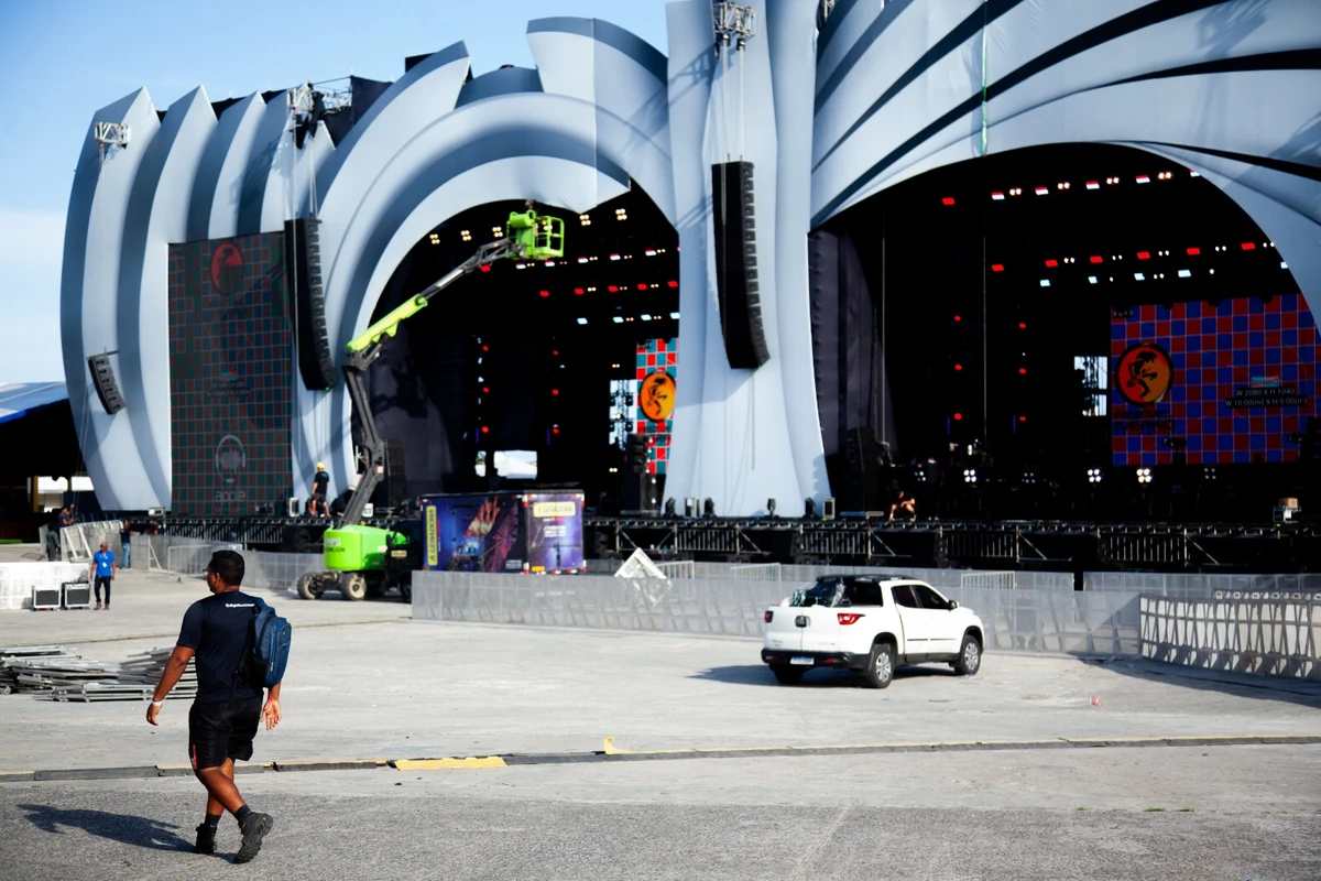 Pelos palcos Cais  e Ponte passarão cerca de 20 artistas, somando mais de 20 horas de apresentações