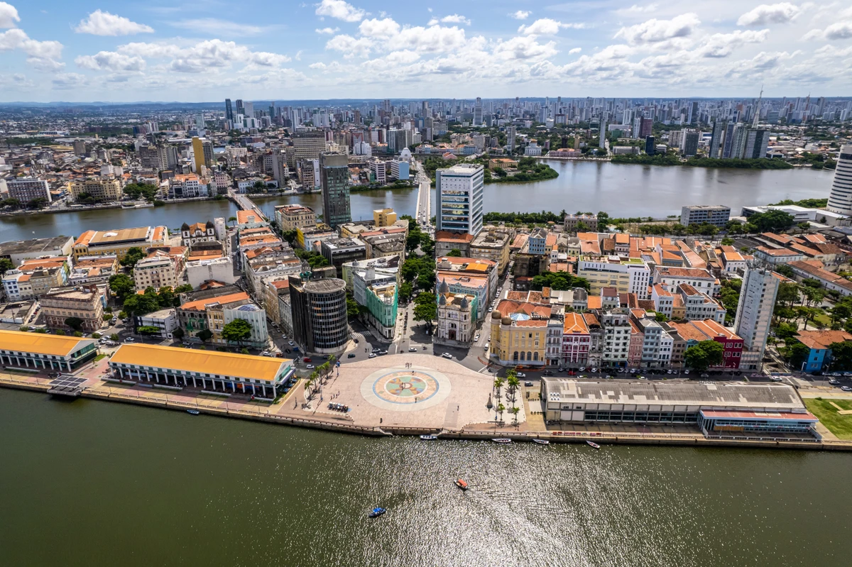 Recife (PE) – Cultura, tecnologia e criatividade por Shutterstock