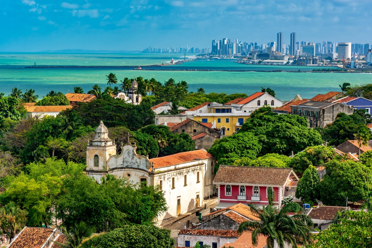Recife (PE) – História, cultura e vida urbana por Shutterstock