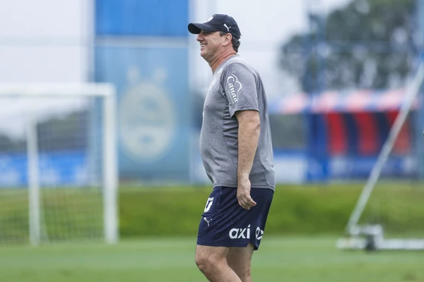 Rogério Ceni durante treino do Bahia