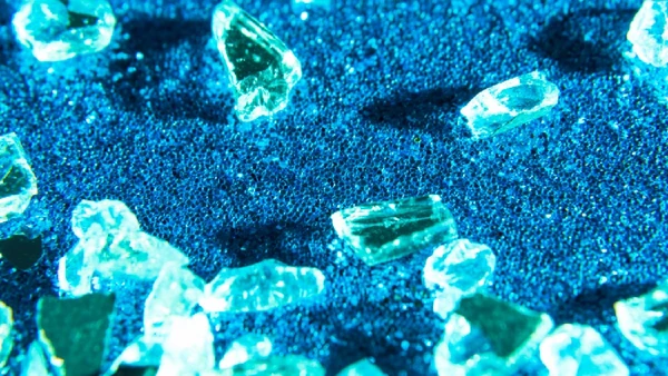 Safira estrela gigante descoberta no Sri Lanka pode ser a mais valiosa da história