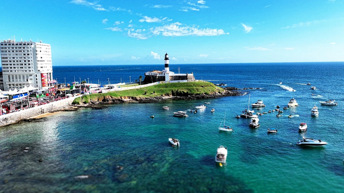 Salvador (BA) – Cultura vibrante e identidade forte por Shutterstock