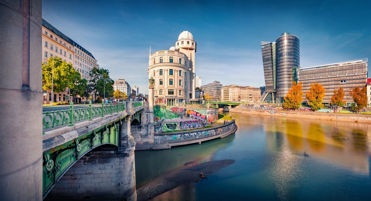 Viena (Áustria) – Cultura organizada por Shutterstock