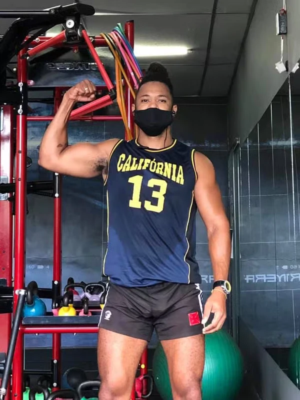 Vitor Moraes, namorado de Milton Cunha   por Reprodução/Redes Sociais 