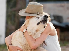 Imagem - Audeus! Funeral de pets tem desde chuva de pétalas até cinzas transformadas em diamante
