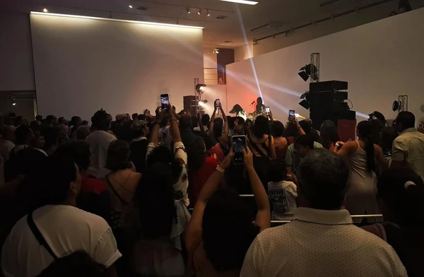 Ateliê com Hugo Canuto, promovido pela Aliança Francesa por Bruna Cook