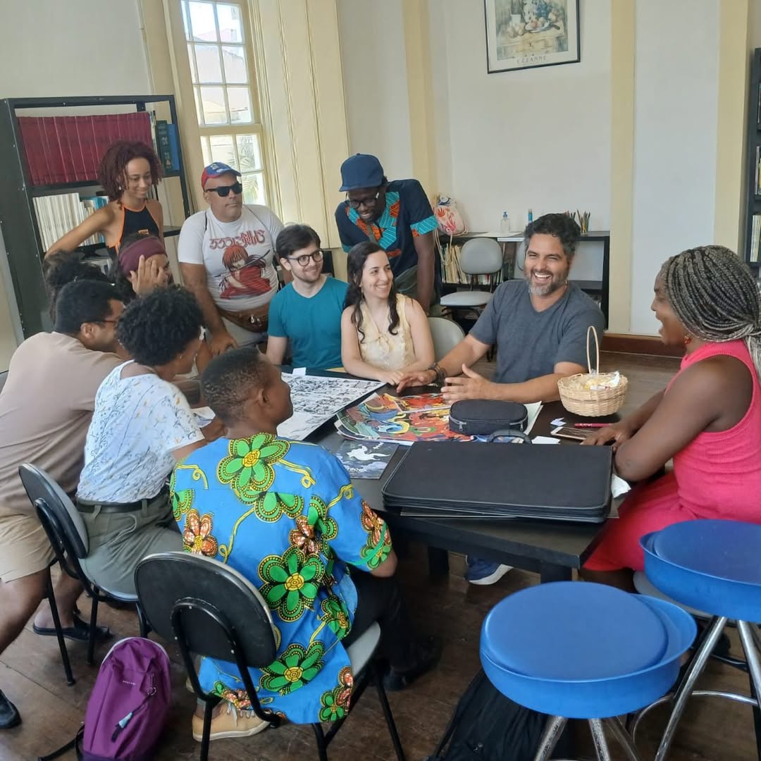 Ateliê com Hugo Canuto, promovido pela Aliança Francesa por Bruna Cook