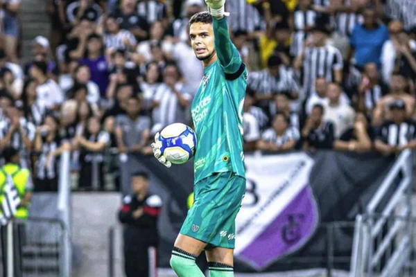 Bruno Ferreira com a camisa do Ceará por Stephan Eilert/Ceará SC