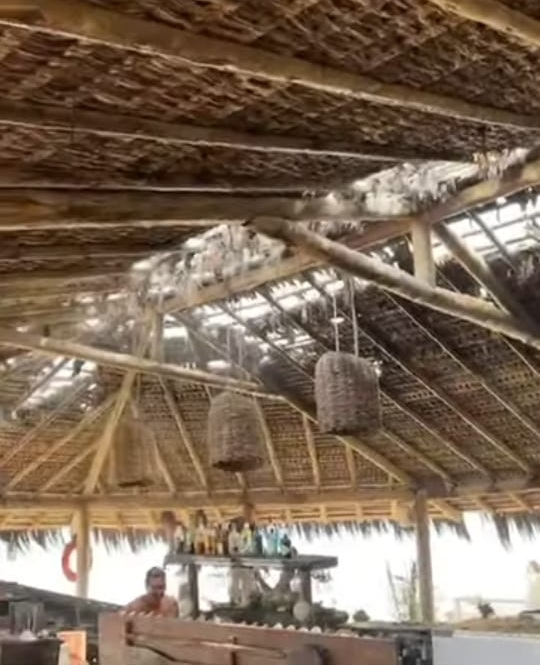 Incêndio em bar de hotel de luxo em Trancoso por Reprodução