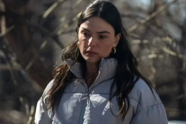 Isis Valverde em 'Código Alarum'