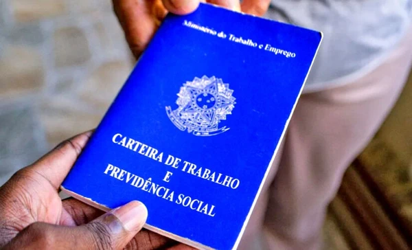 Juiz destacou que a licença só afasta a obrigação de trabalhar quando a pessoa respeita as instruções médicas, por isso a ação foi rejeitada com custas.