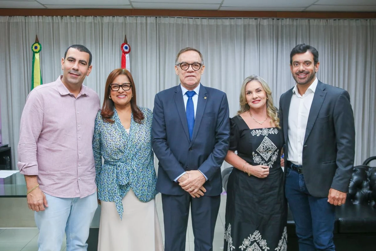 Posse de Luciano Ribeiro na Alba por Sandra Travassos/Alba