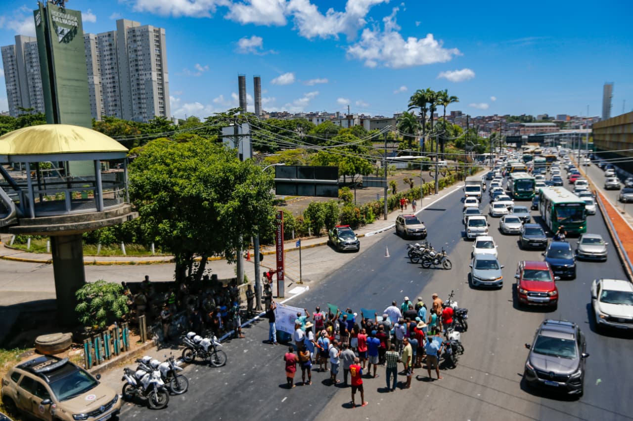Protesto em frente à antiga rodoviária de Salvador por Arisson Marinho/CORREIO
