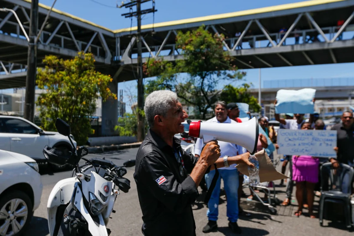 Protesto em frente à antiga rodoviária de Salvador por Arisson Marinho/CORREIO