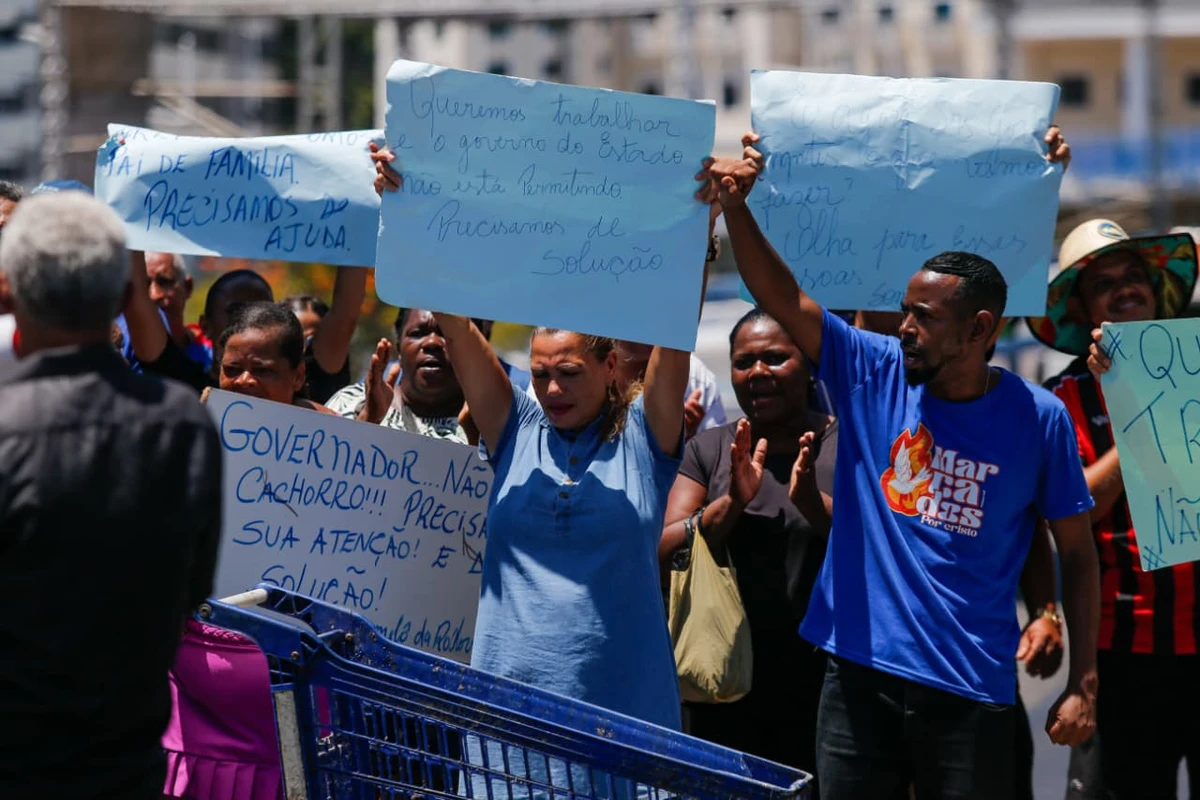 Protesto em frente à antiga rodoviária de Salvador por Arisson Marinho/CORREIO
