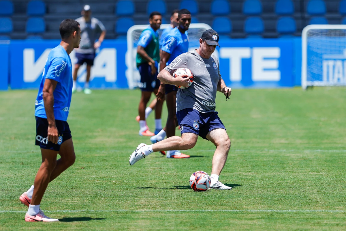 Rogério Ceni esteve à frente do Bahia nos quatro primeiros jogos do clube em 2026