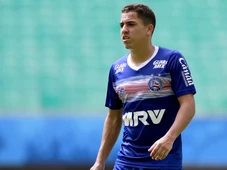 Imagem - Meia formado no Bahia vive auge da carreira após nove anos fora do Brasil