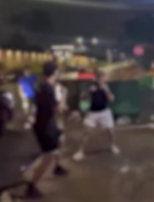 Adolescente foi internado em estado grave após briga por chiclete por Reprodução