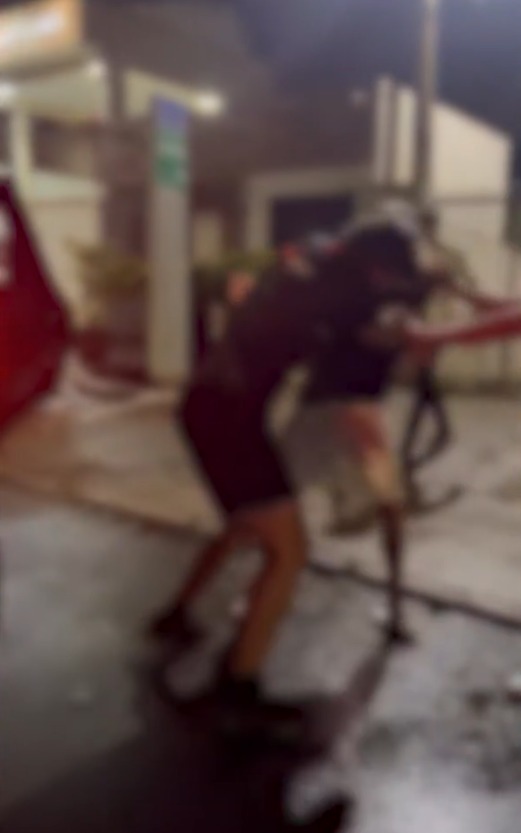 Adolescente foi internado em estado grave após briga por chiclete por Reprodução