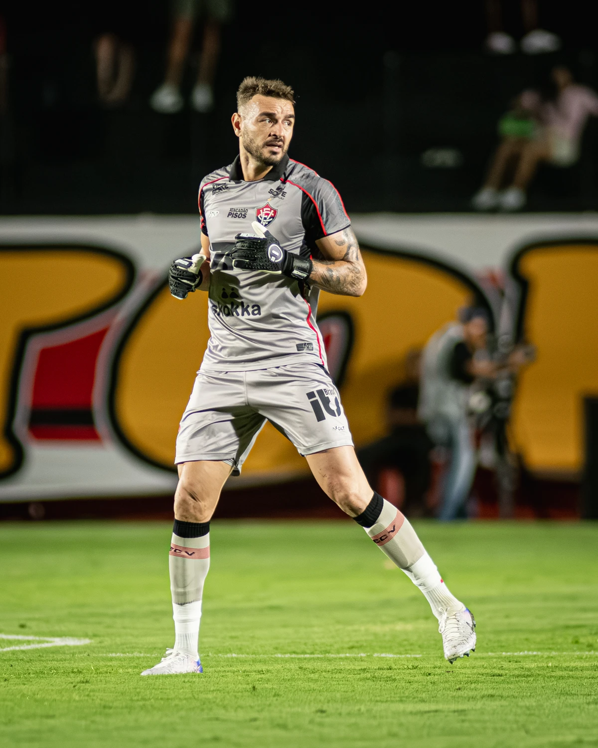 Goleiro gabriel deve disputar seu primeiro clássico pelo Vitória por Victor Ferreira/EC Vitória