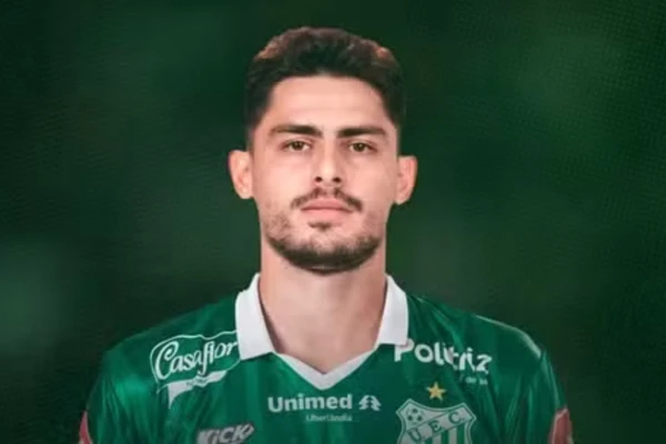 Jacó com a camisa do Uberlândia por Divulgação