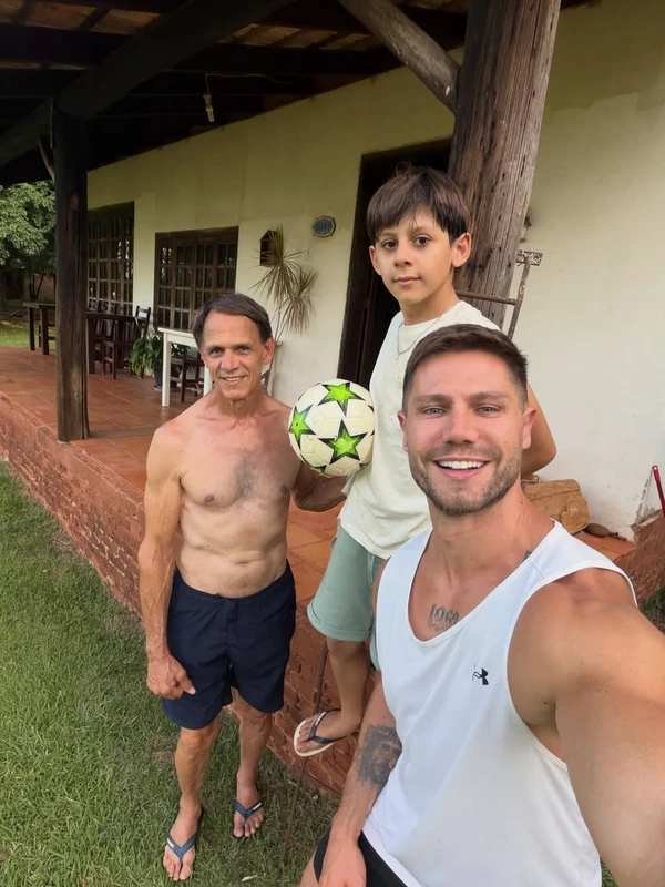 João Lucas é filho de Jonas Sulzbach e Natália Vieira por Reprodução/Instagram