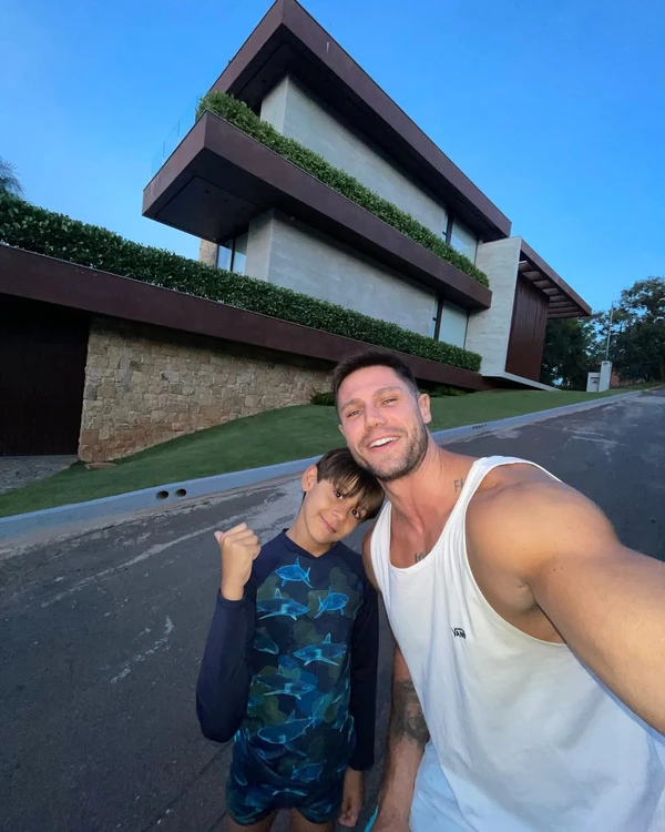 João Lucas é filho de Jonas Sulzbach e Natália Vieira por Reprodução/Instagram