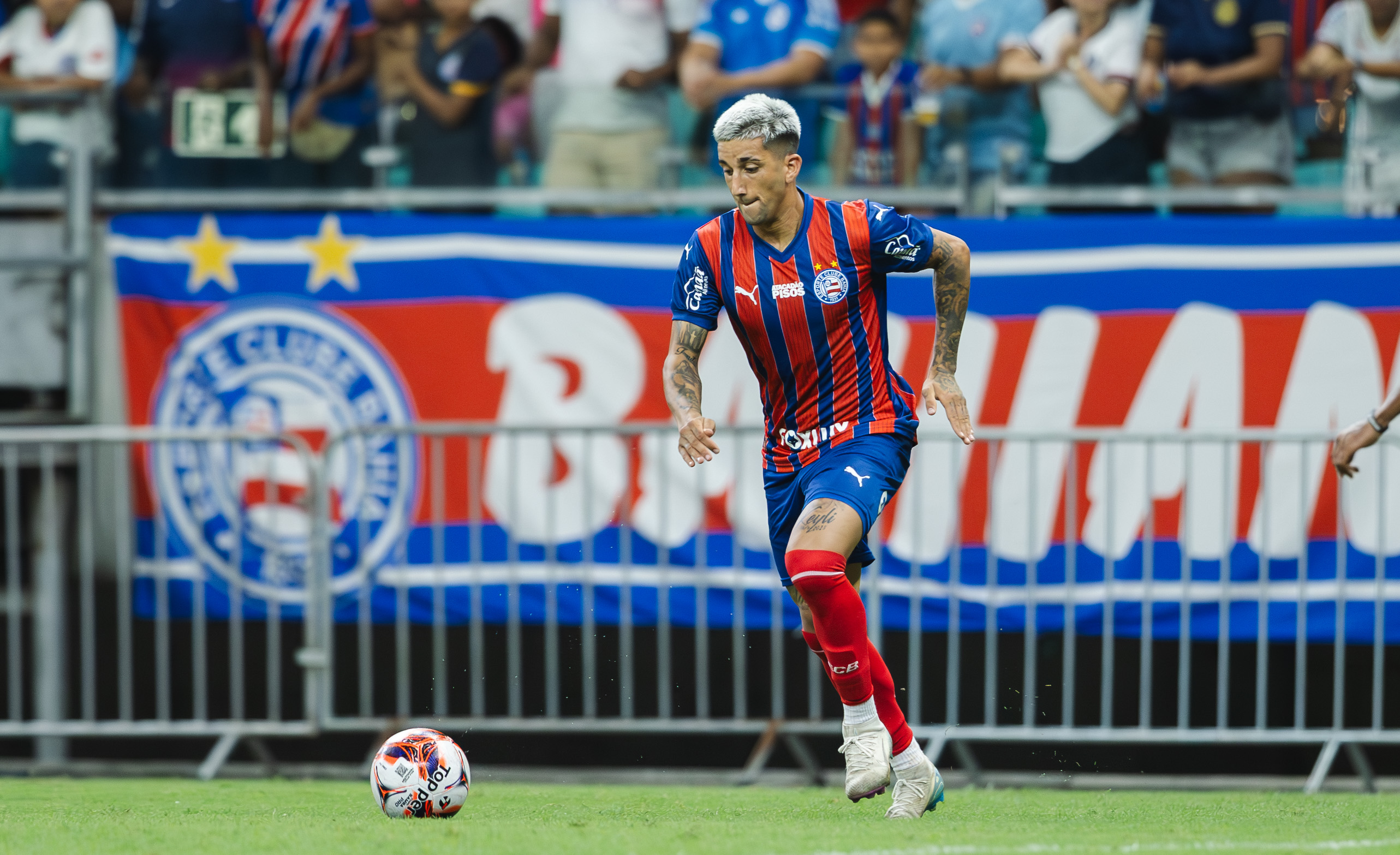 Kike Oliveira foi contratado por empréstimo jungo ao Grêmio por Letícia Martins/EC Bahia