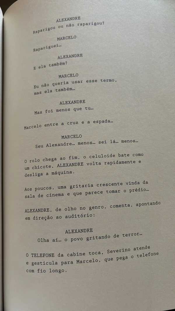Livro de 'O Agente Secreto' revela se personagem de Wagner Moura traiu Fátima por Reprodução/X