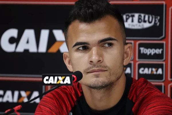 Lucas Fernandes foi atacante do Vitória em 2018 por Maurícia da Matta/EC Vitória