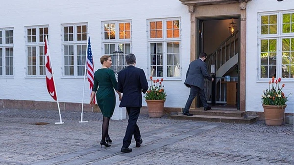 Medida drástica visa mitigar o risco iminente de espionagem estrangeira que paira sobre o país europeu nos últimos dias