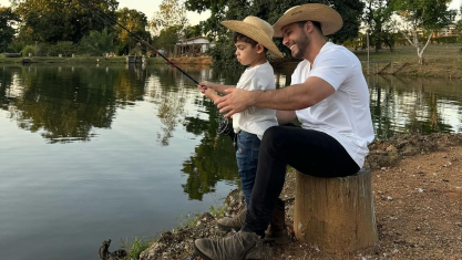 Murilo Huff e Leo em sua fazenda por Reprodução