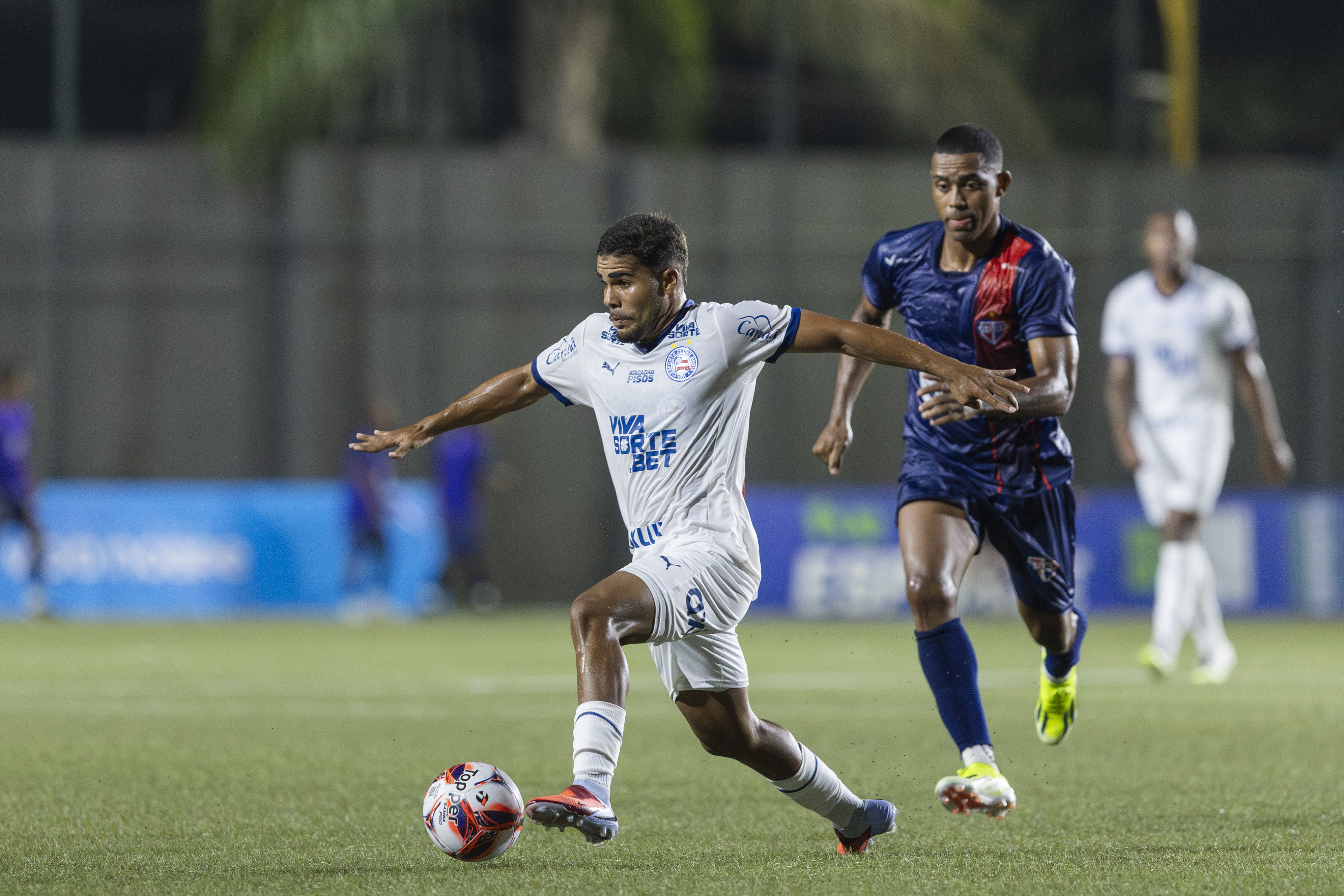 Pedrinho deve ser opção no banco para o meio de campo do Bahia por Rafael Rodrigues/EC Bahia