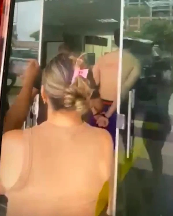 Suspeito foi preso em flagrante por Reprodução