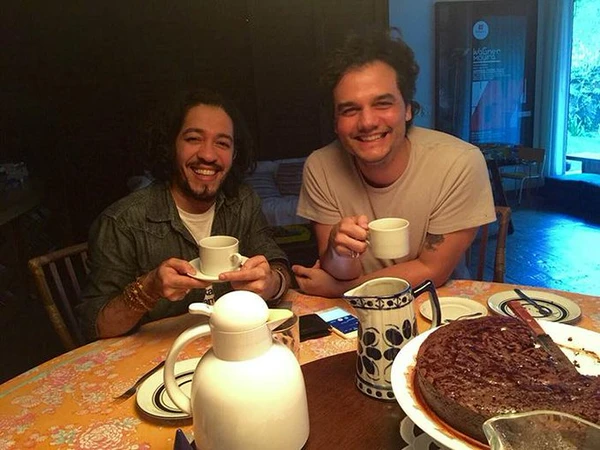 Wagner Moura e Jean Wyllys são amigos de longa data por Reprodução/Redes Sociais 