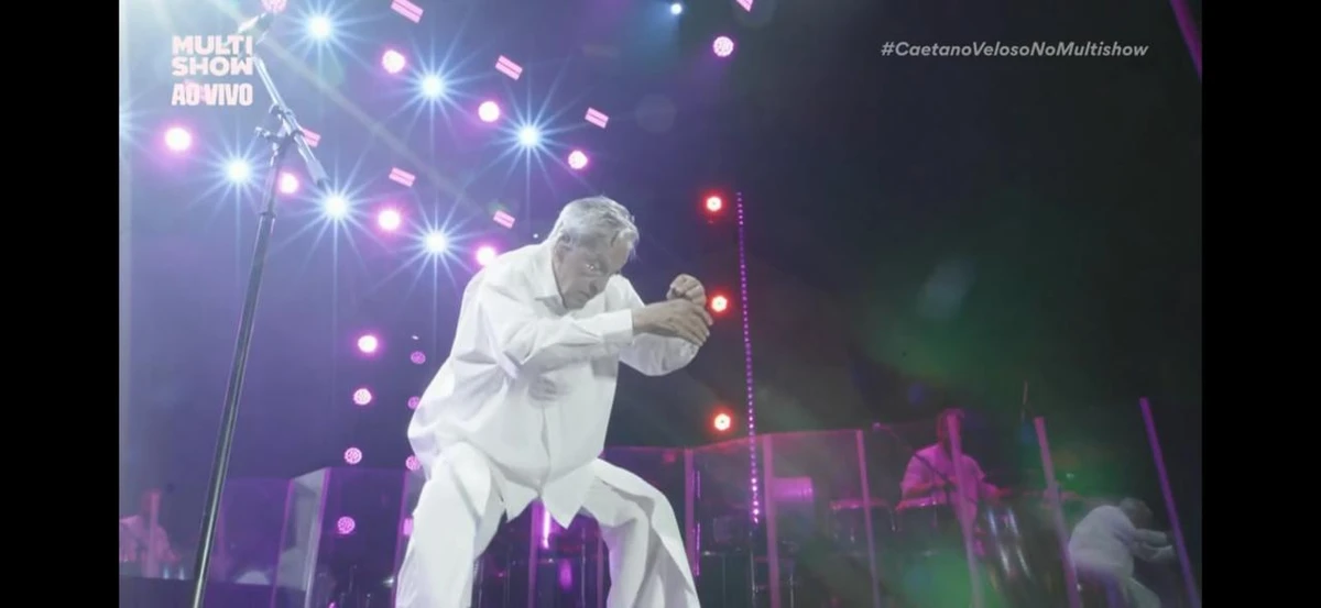 Caetano Veloso arrancou gritos e aplausos da plateia por Reprodução/Multishow